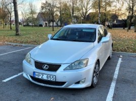 Lexus IS 220 седан