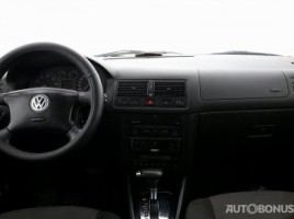 Volkswagen Golf | 4