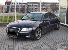 Audi A8 седан