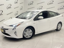 Toyota Prius хэтчбек