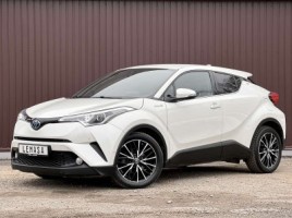 Toyota C-HR внедорожник