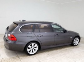 BMW 330 | 2