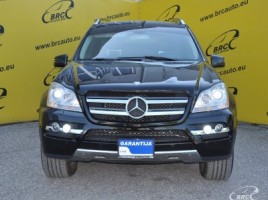 Mercedes-Benz GL450 | 1