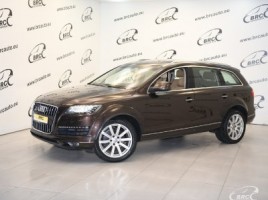 Audi Q7 внедорожник