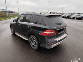 Mercedes-Benz ML350 | 3