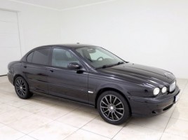 Jaguar X-Type sedanas