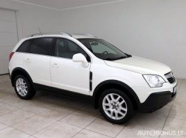 Opel Antara visureigis