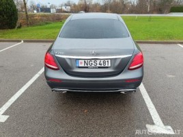 Mercedes-Benz E200 | 3