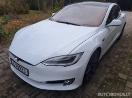 Tesla Model S хэтчбек