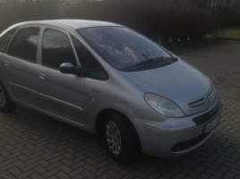 Citroen Xsara Picasso hatchback