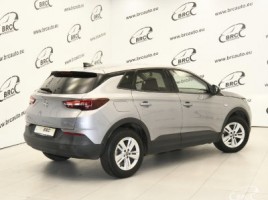 Opel Grandland X cross-country