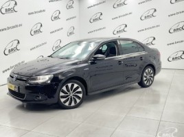 Volkswagen Jetta sedanas