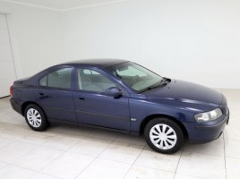 Volvo S60 седан