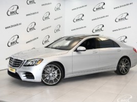 Mercedes-Benz S560 saloon