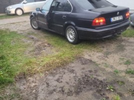 BMW 525 седан