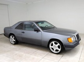 Mercedes-Benz E230 coupe