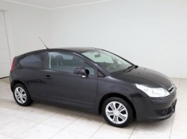 Citroen C4 hatchback