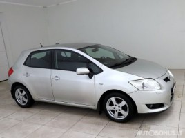 Toyota Auris hečbekas