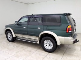 Mitsubishi Pajero | 3