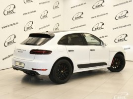 Porsche Macan | 1