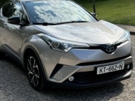 Toyota C-HR cross-country