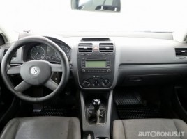 Volkswagen Golf | 4