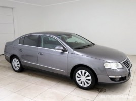 Volkswagen Passat saloon