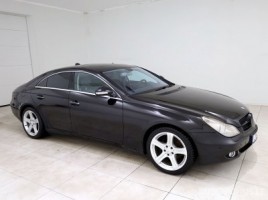 Mercedes-Benz CLS320 sedanas