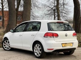 Volkswagen Golf | 3