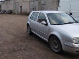 Volkswagen Golf | 1