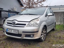 Toyota Corolla Verso минивэн