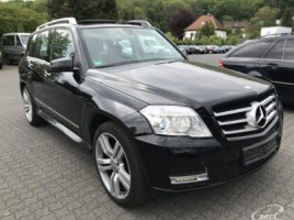 Mercedes-Benz GLK350 | 1