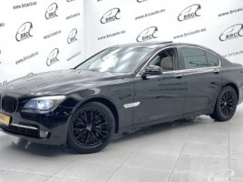 BMW 740 sedanas