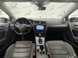 Volkswagen Golf | 2