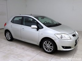 Toyota Auris hečbekas