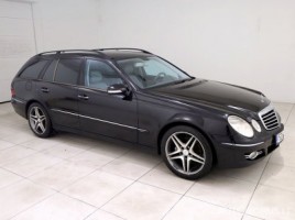 Mercedes-Benz E320 universalas