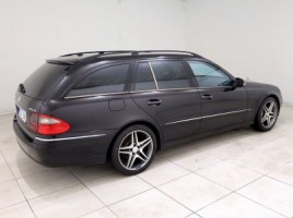 Mercedes-Benz E320 | 2