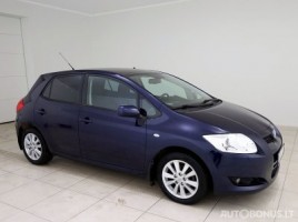 Toyota Auris hatchback