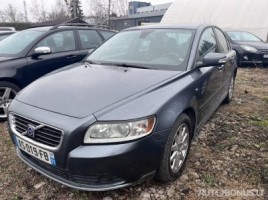 Volvo S40 saloon