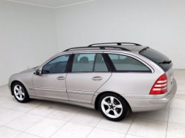 Mercedes-Benz C200 | 3