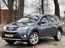 Toyota RAV4 visureigis