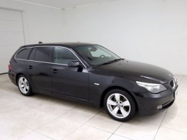 BMW 530 universalas