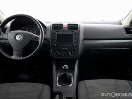 Volkswagen Golf | 4