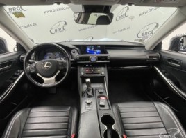 Lexus IS 300h | 2