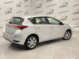 Toyota Auris | 1