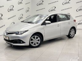 Toyota Auris хэтчбек