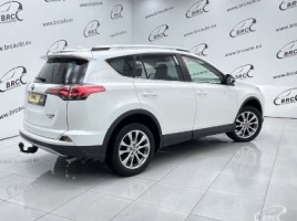 Toyota RAV4 | 1