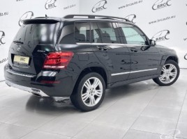 Mercedes-Benz GLK350 | 1