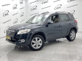 Toyota RAV4 cross-country