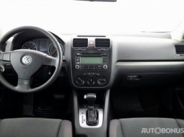 Volkswagen Golf | 4